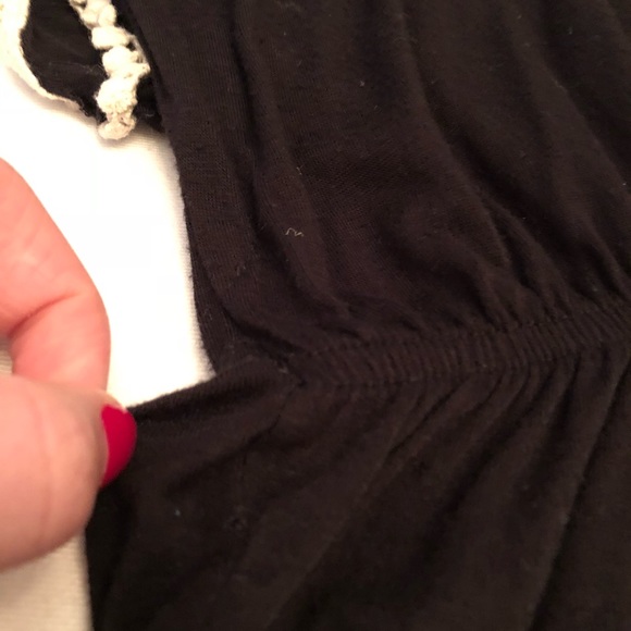 Cute black dress - Picture 4 of 5